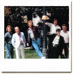 The Moonlighting writing staff, 1986